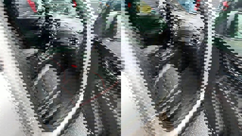 Used 2022 Chevrolet Equinox RS w/ RS Leather Package image 18