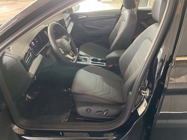 New 2027 Volkswagen Jetta SEL FWD image 14