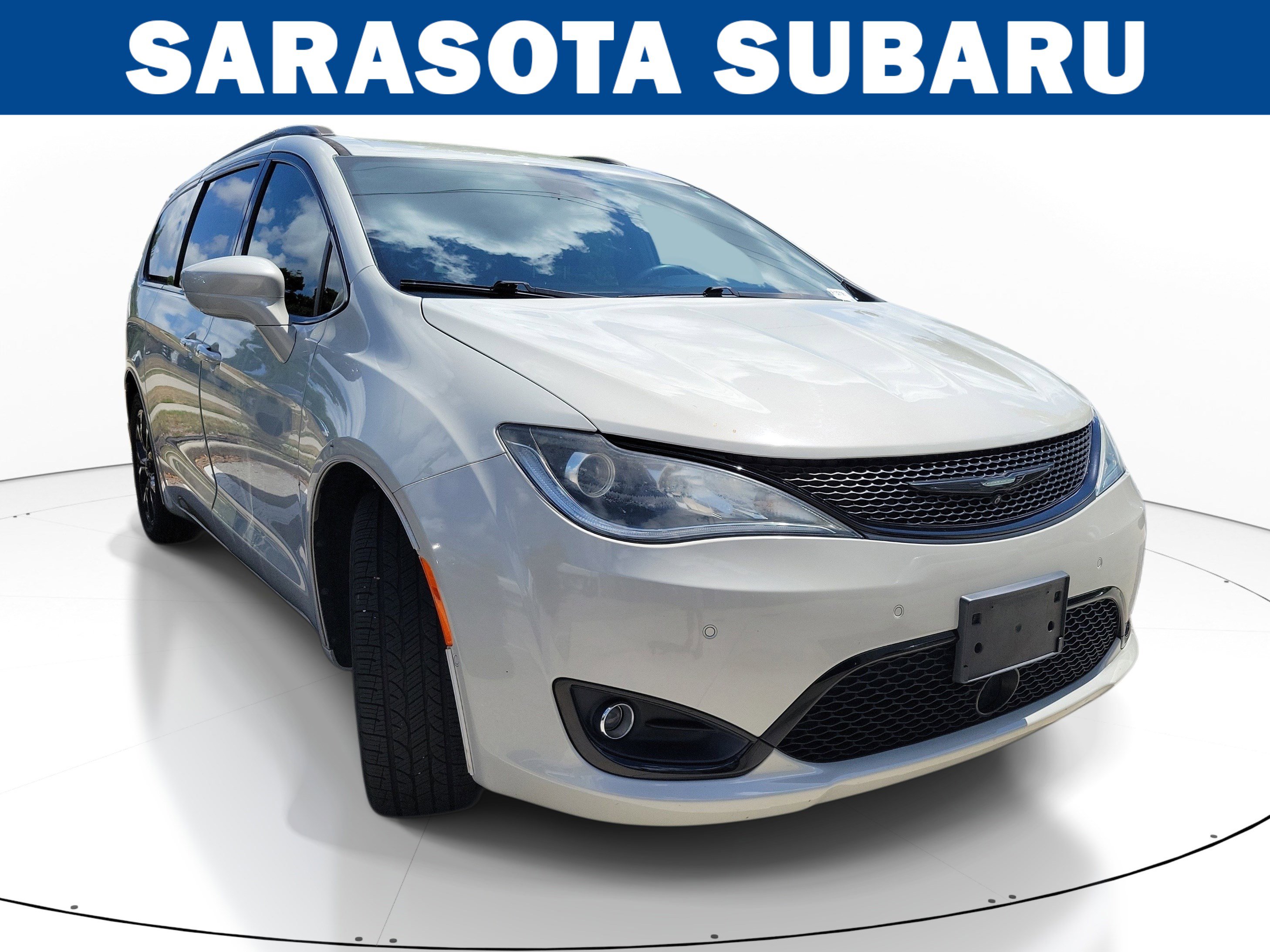 Used 2020 Chrysler Pacifica Touring-L w/ Advanced Safetytec Group