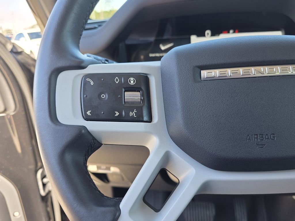 Used 2024 Land Rover Defender 110 S image 23