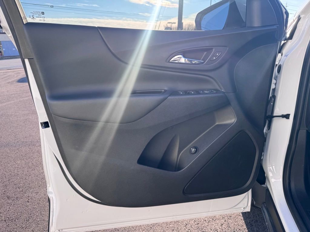 Used 2021 Chevrolet Equinox LT image 8