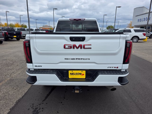 Used 2024 GMC Sierra 2500 AT4 w/ AT4 Premium Plus Package AWD/4WD image 12