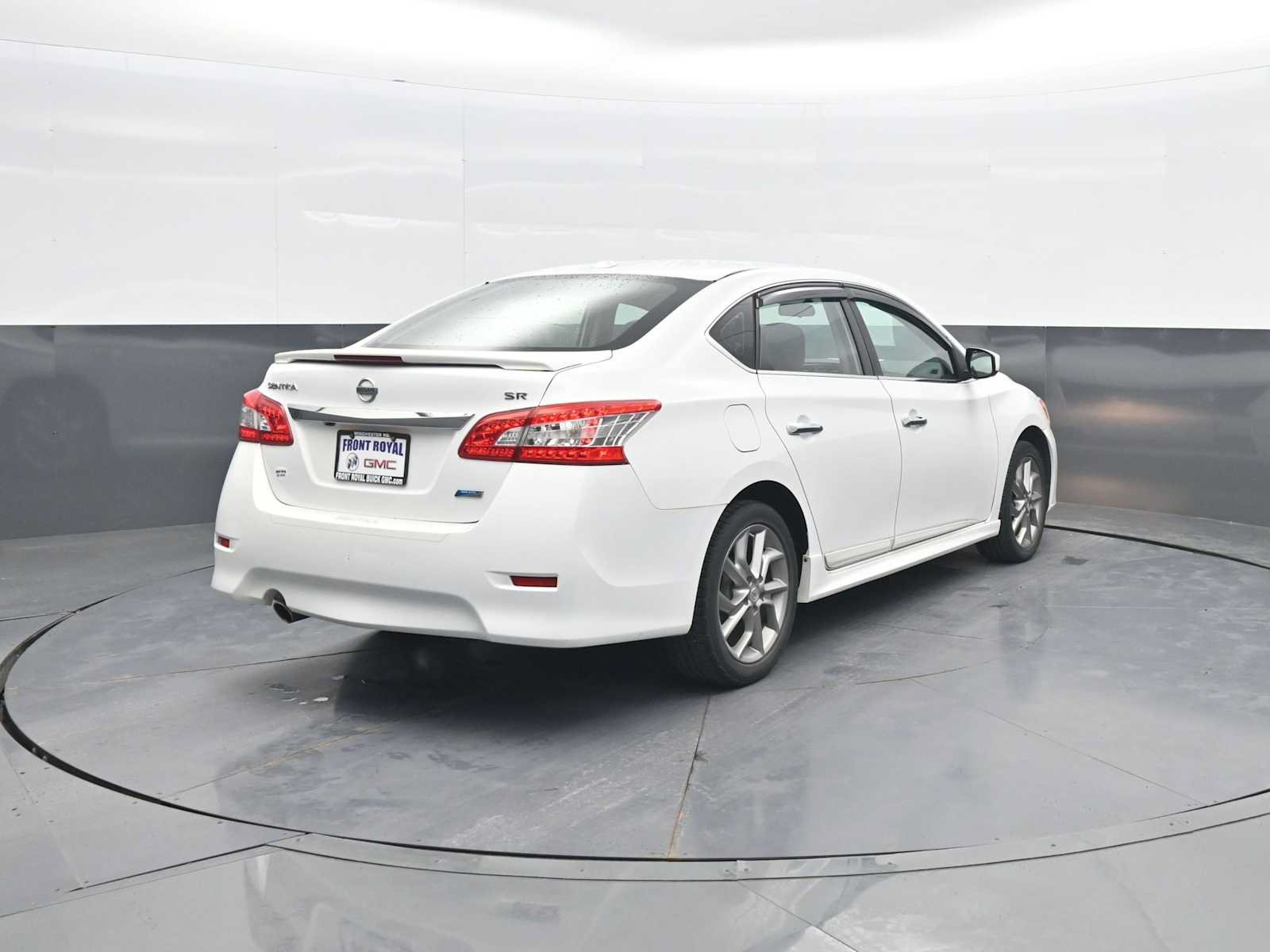 Used 2014 Nissan Sentra SR w/ SR Driver Package FWD image 7