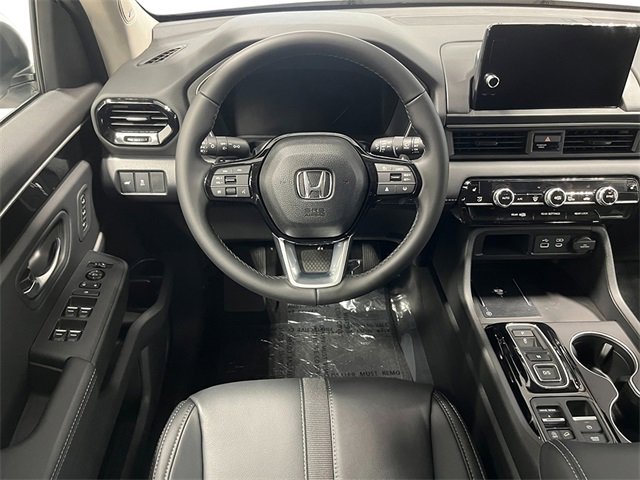 New 2025 Honda Pilot Touring image 21