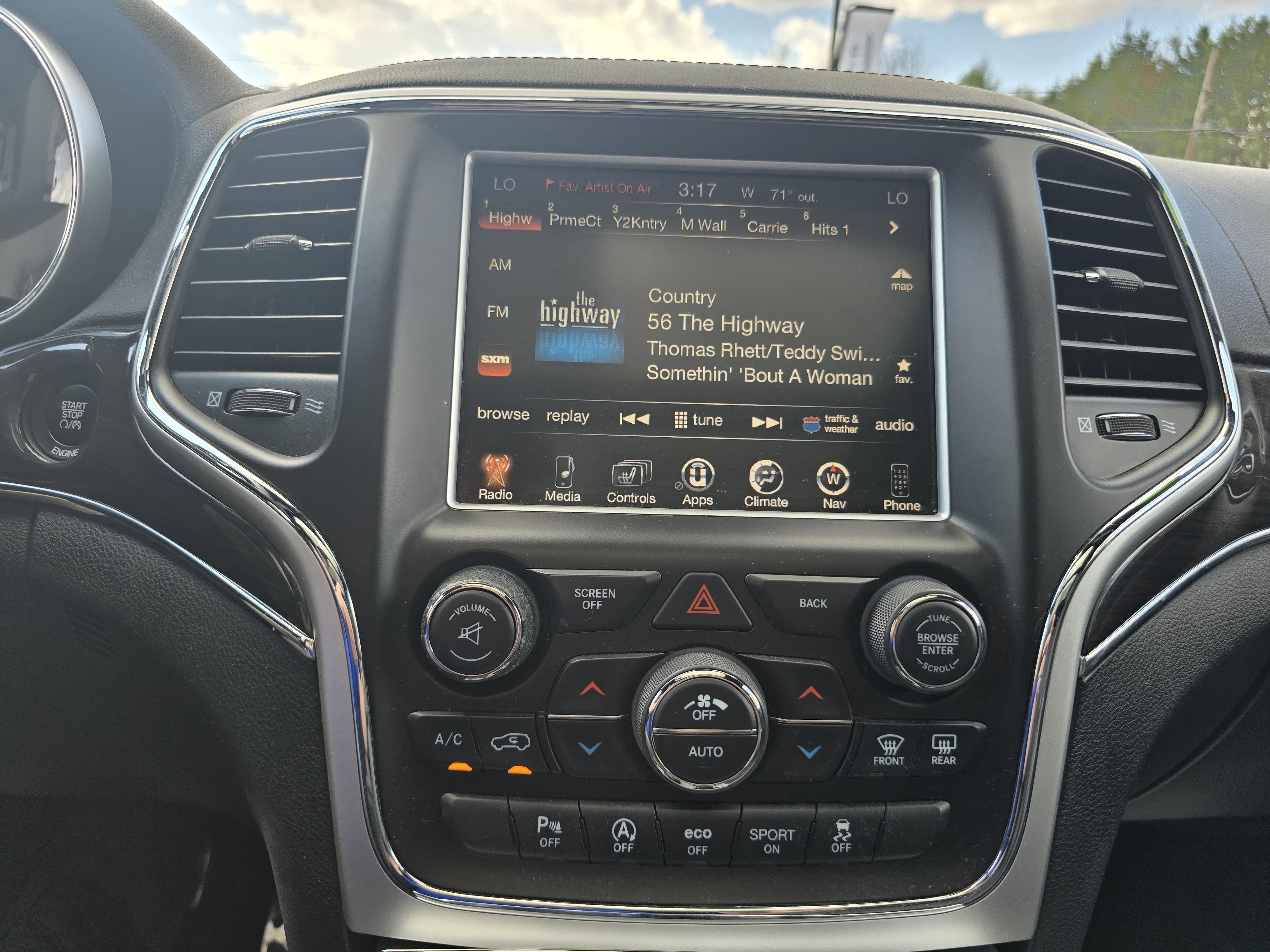 Used 2016 Jeep Grand Cherokee High Altitude AWD/4WD image 27