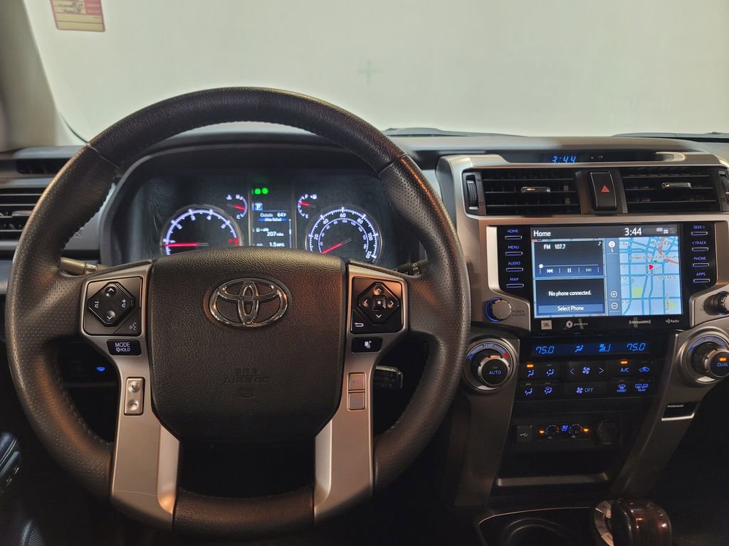 Used 2022 Toyota 4Runner Limited AWD/4WD image 13
