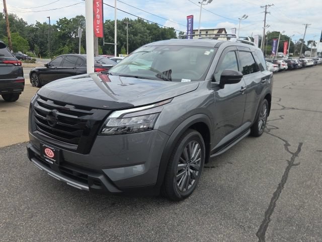 Used 2025 Nissan Pathfinder SL w/ SL Premium Package