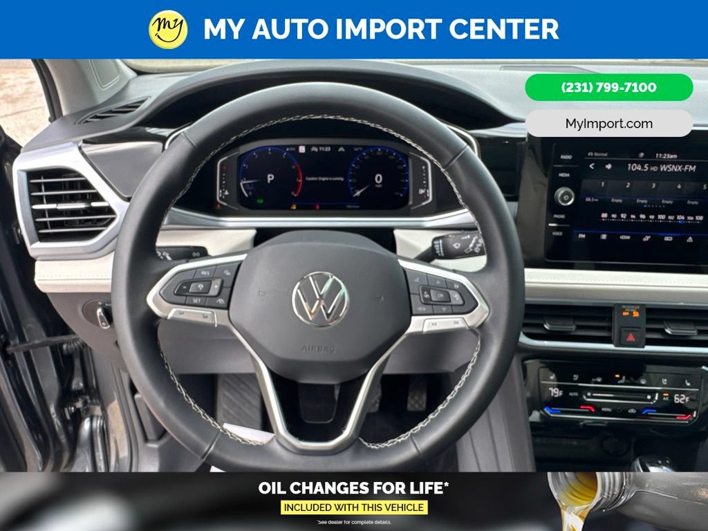 Used 2025 Volkswagen Taos SEL w/ Black Wheel Plus Package AWD/4WD image 15
