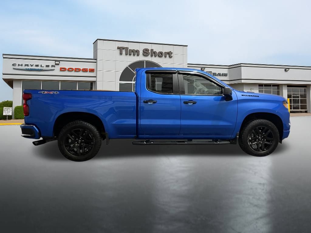 Used 2025 Chevrolet Silverado 1500 Custom w/ Turbomax Blackout Package image 6
