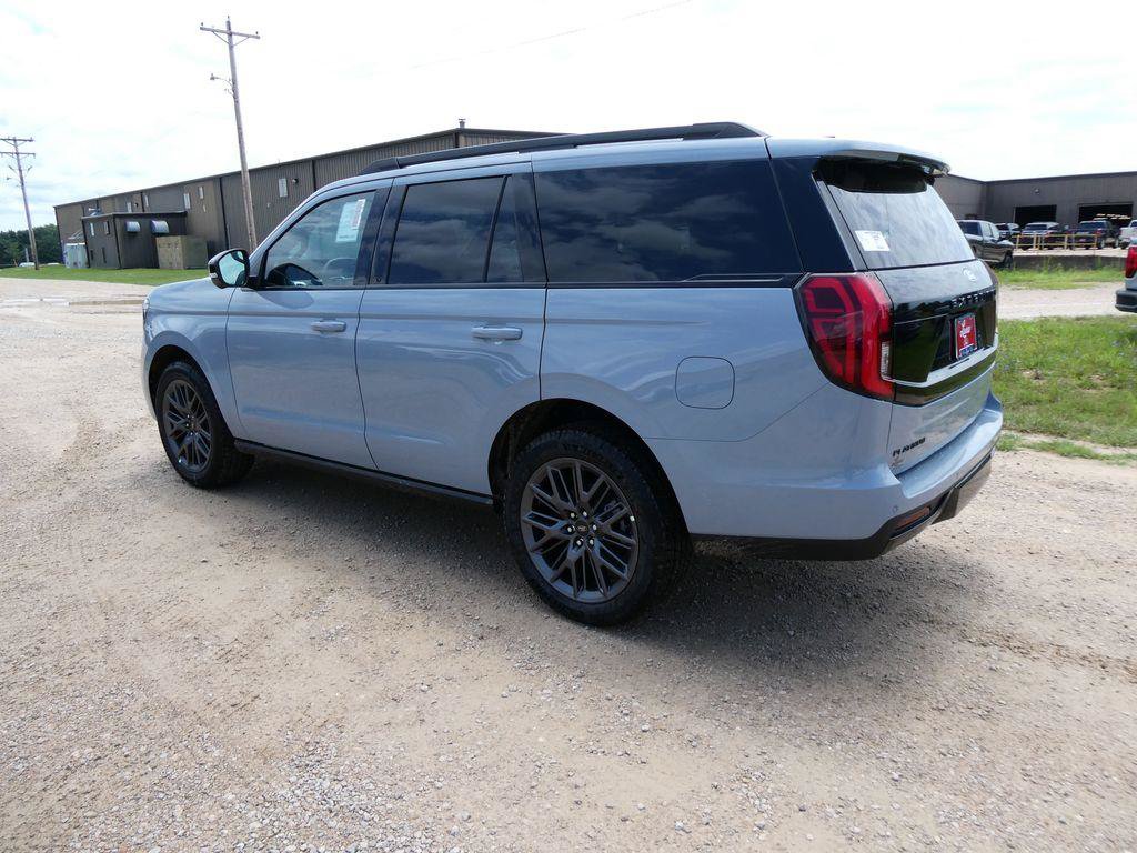 New 2027 Ford Expedition Platinum w/ Stealth Appearance Package AWD/4WD image 7