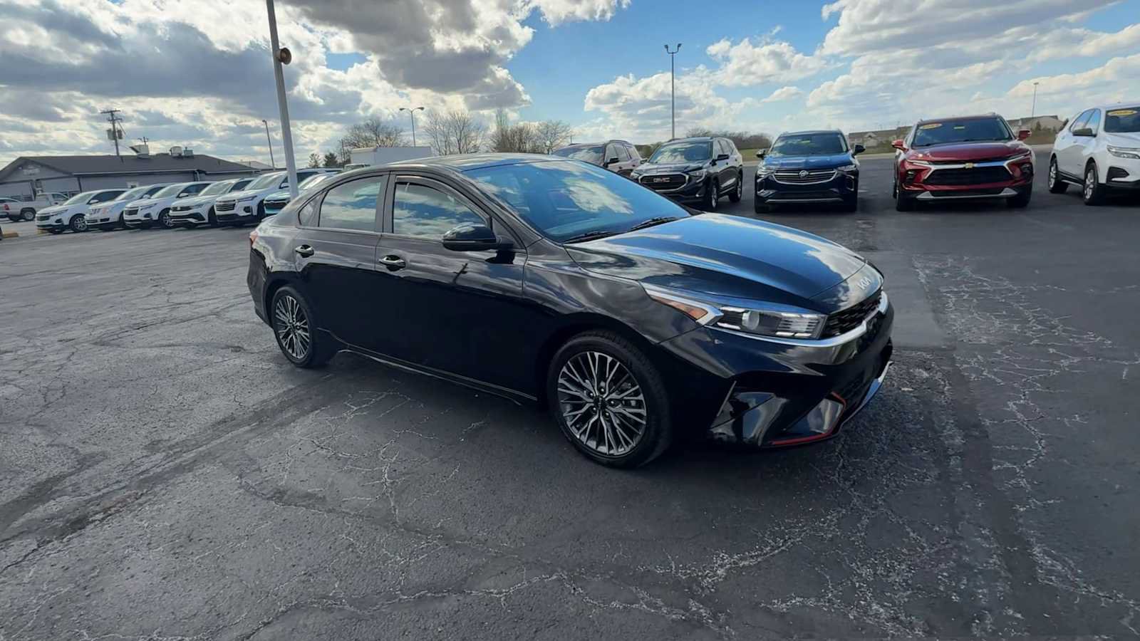 Used 2024 Kia Forte GT-Line w/ GT-Line Premium Package FWD image 2