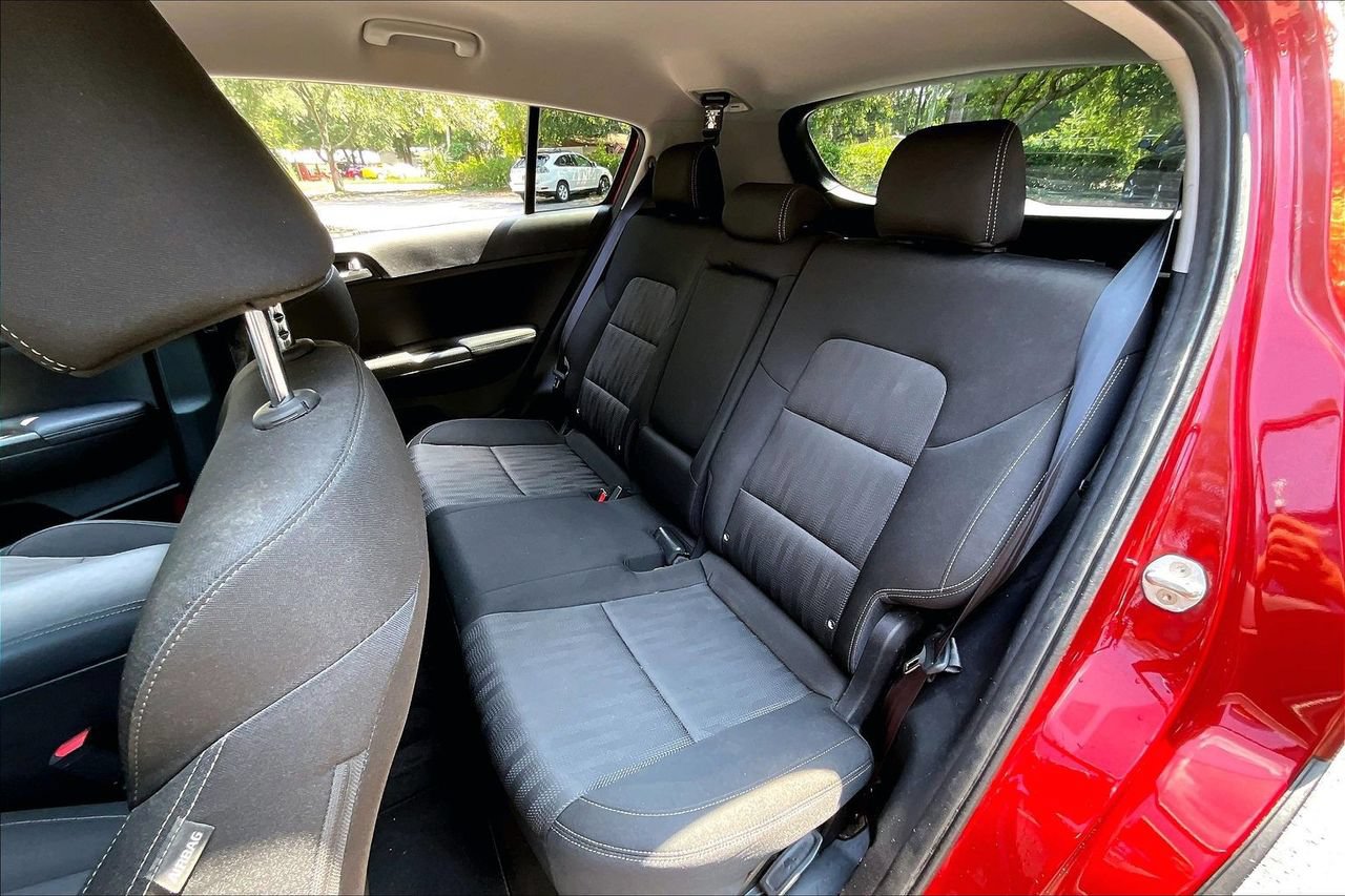 Used 2019 Kia Sportage LX FWD image 19