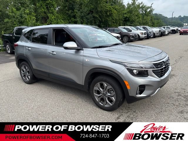 Used 2024 Kia Seltos LX AWD/4WD image 7