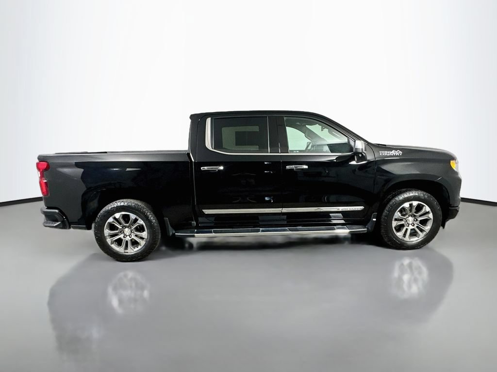 Used 2024 Chevrolet Silverado 1500 High Country AWD/4WD image 7