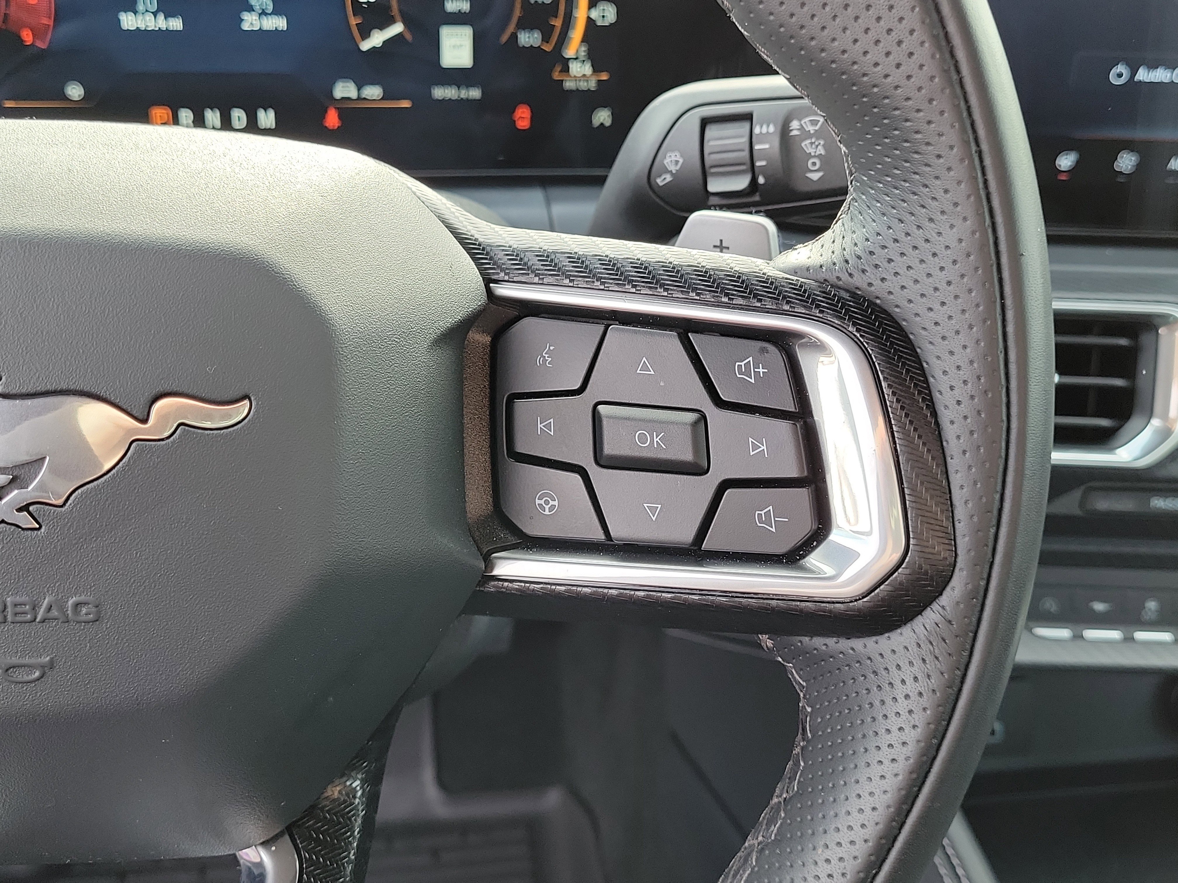 Used 2025 Ford Mustang GT Premium image 23