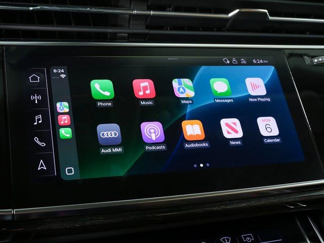 Used 2019 Audi Q8 Prestige w/ Towing Package AWD/4WD image 16