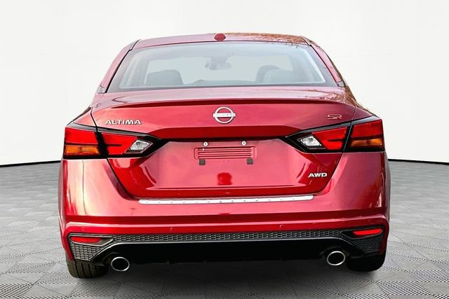 Used 2023 Nissan Altima 2.5 SR w/ SR Premium Package image 6
