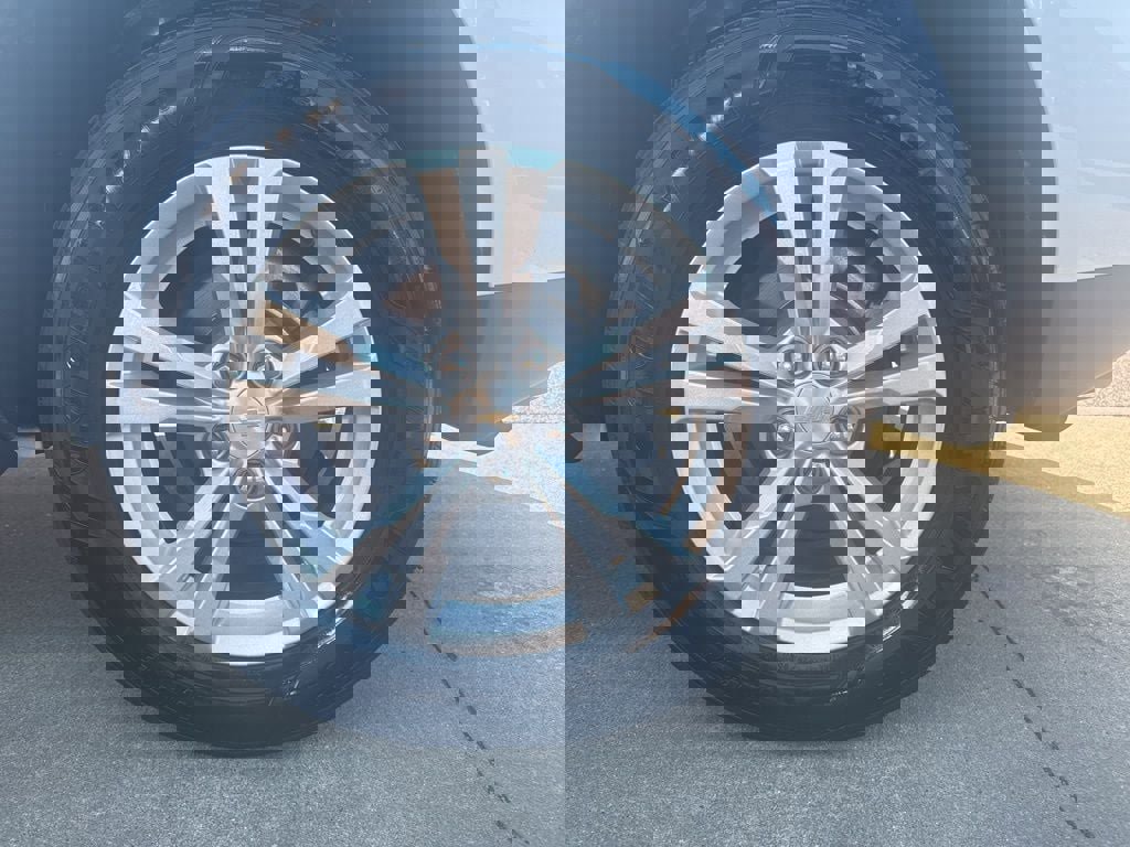 Used 2017 Chevrolet Equinox LS image 4