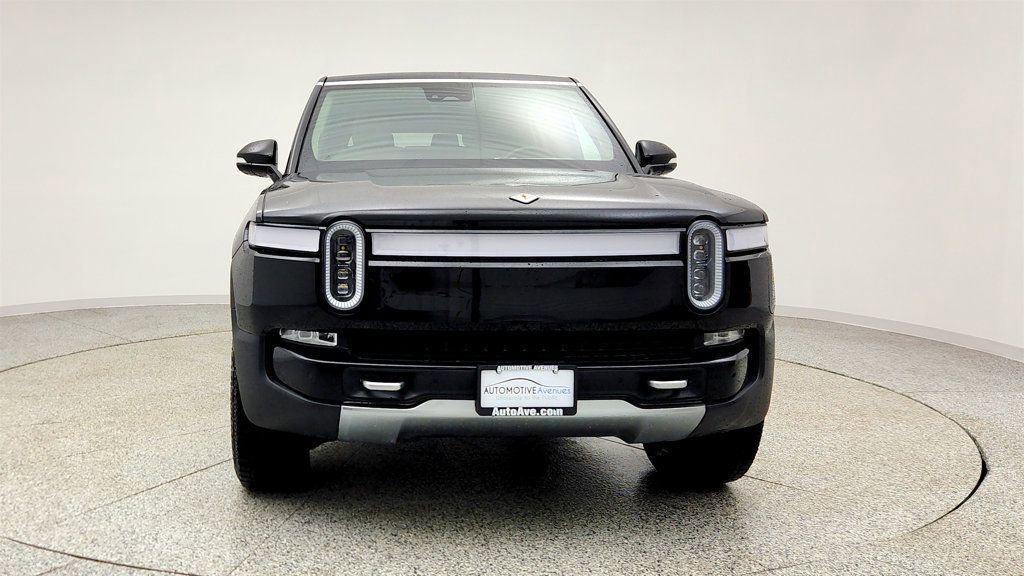 Used 2024 Rivian R1S Adventure image 2