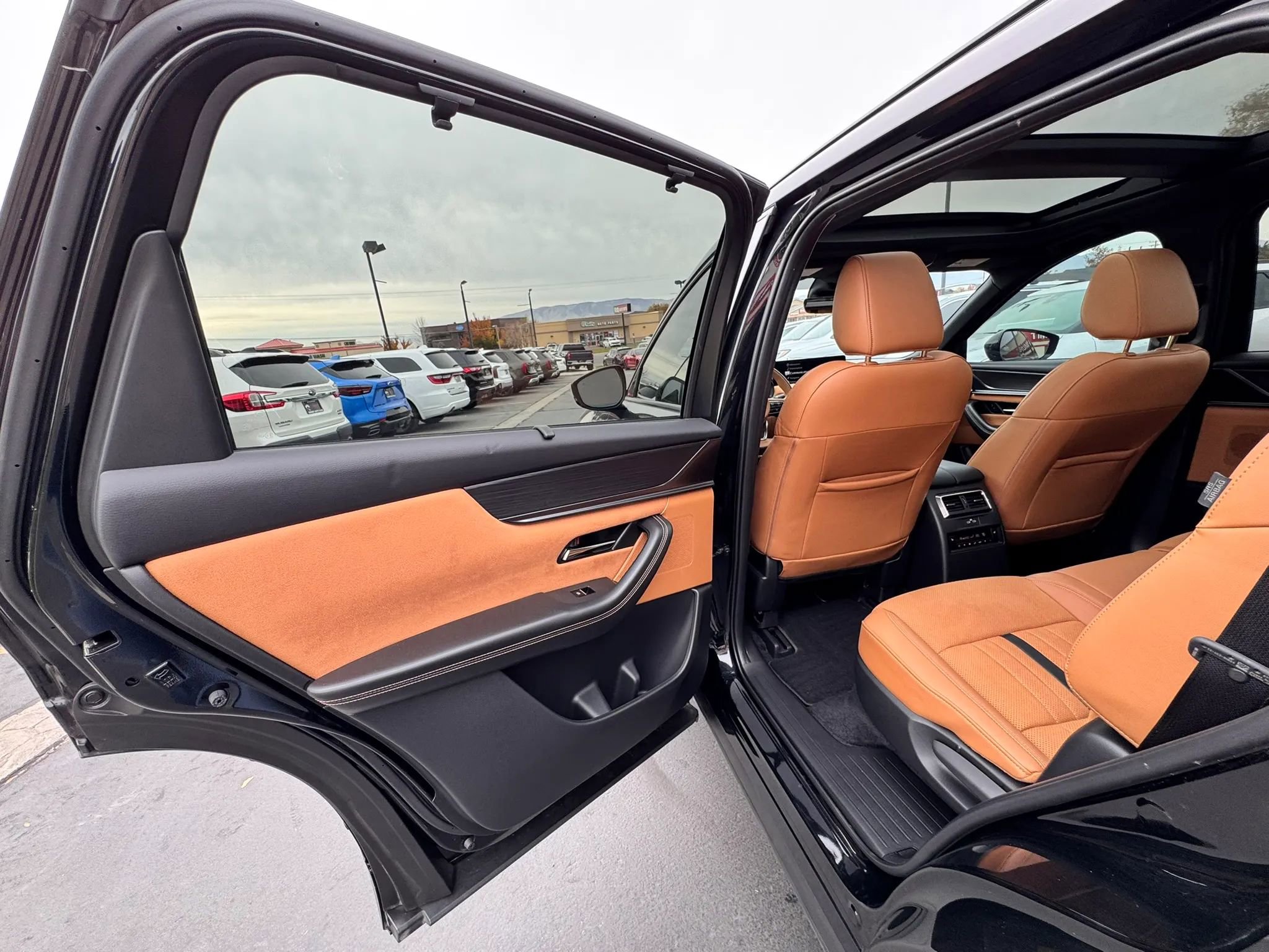 Used 2025 MAZDA CX-70 3.3 Turbo S w/ Premium Plus image 27