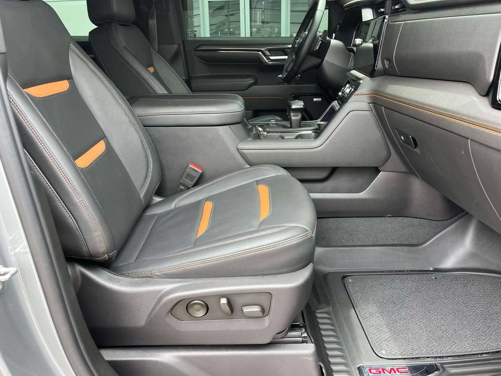 Used 2024 GMC Sierra 1500 AT4 w/ Technology Package AWD/4WD image 23