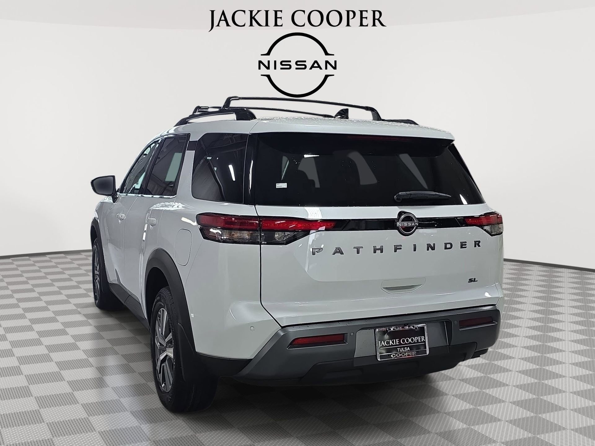 New 2026 Nissan Pathfinder SL FWD image 7