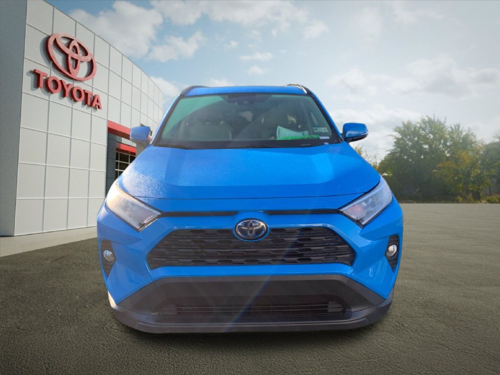 Used 2020 Toyota RAV4 XLE w/ Convenience Package AWD/4WD image 8