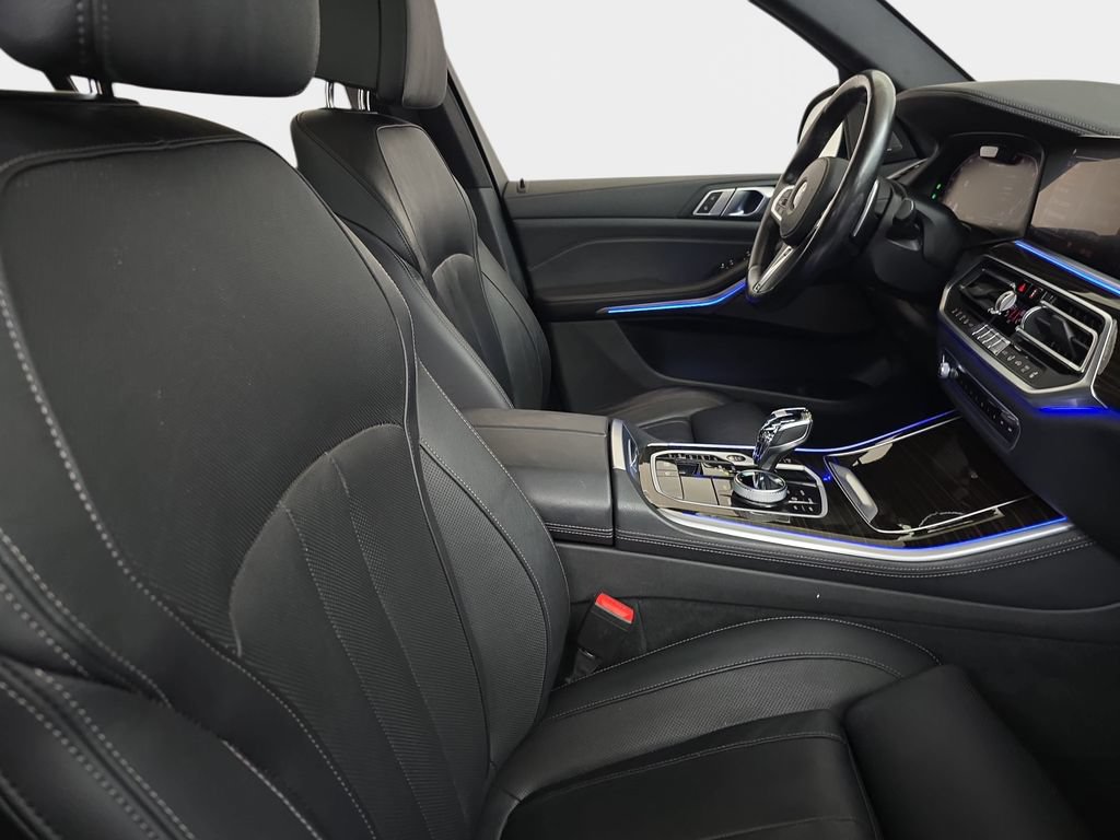 Used 2020 BMW X5 M50i AWD/4WD image 9