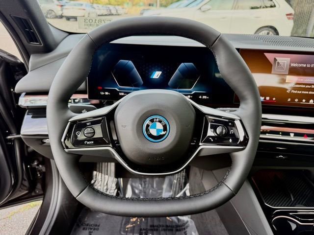 New 2026 BMW i5 eDrive40 w/ Premium Package image 21