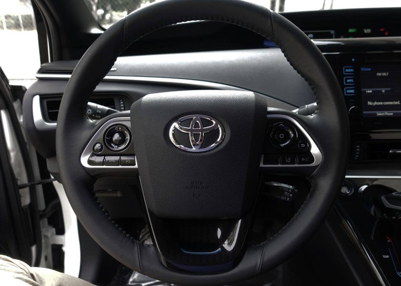 Used 2017 Toyota Mirai FWD image 33
