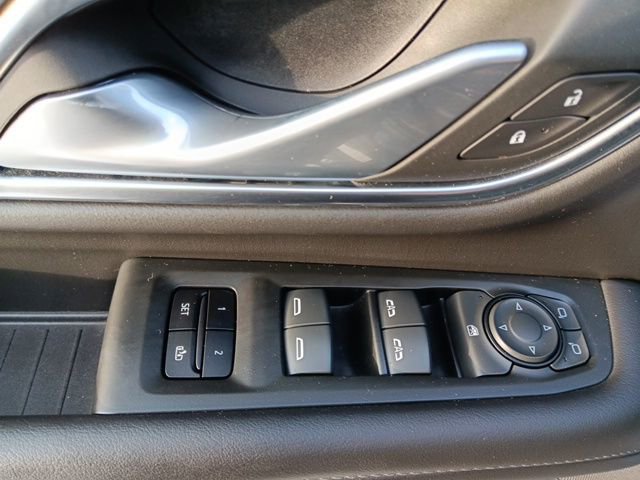 Used 2022 Chevrolet Tahoe Z71 image 26