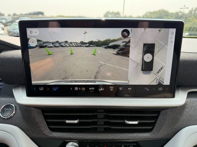 Used 2025 Ford Explorer Platinum w/ Ultimate Package image 30