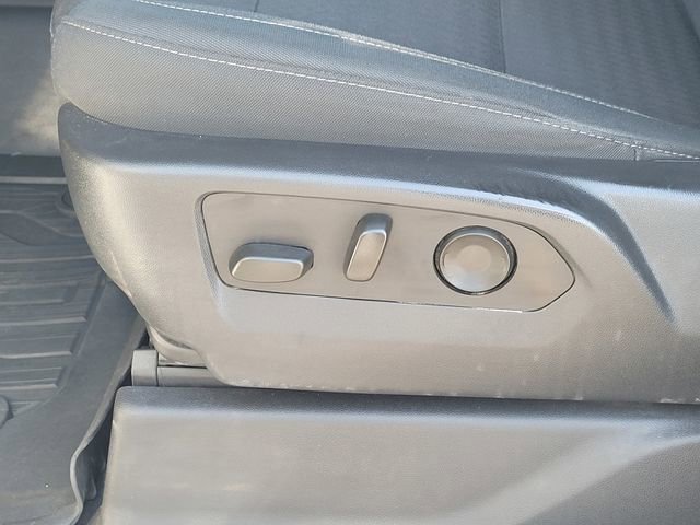 Used 2023 GMC Sierra 1500 SLE image 14