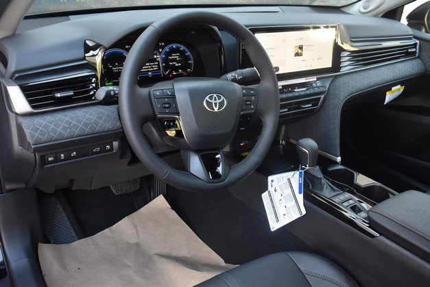 New 2026 Toyota Camry XLE AWD/4WD image 6