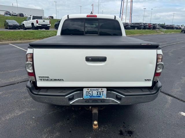 Used 2015 Toyota Tacoma 4x4 Double Cab w/ TRD Off-Road Package image 4