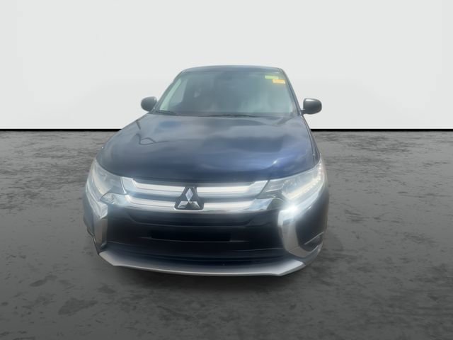 Used 2017 Mitsubishi Outlander ES FWD image 3