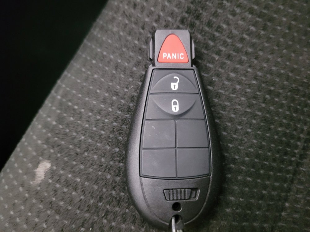 Used 2019 Dodge Grand Caravan SE w/ UConnect Hands-Free Group FWD image 32