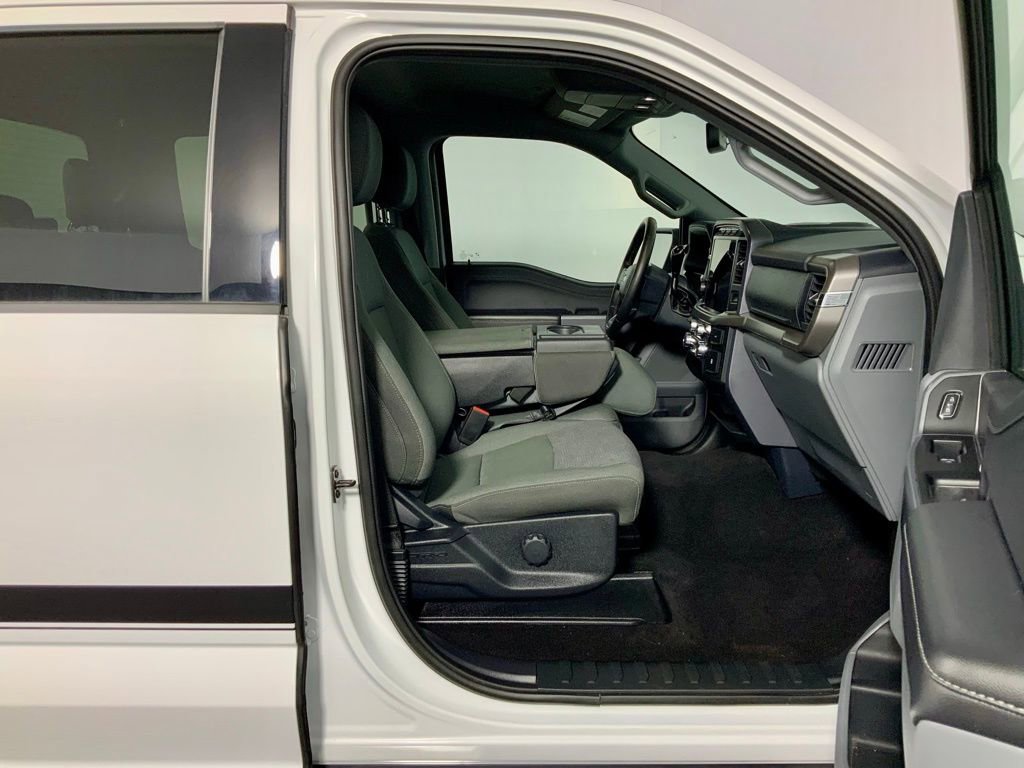 Used 2024 Ford F150 XLT w/ Tow/Haul Package image 32
