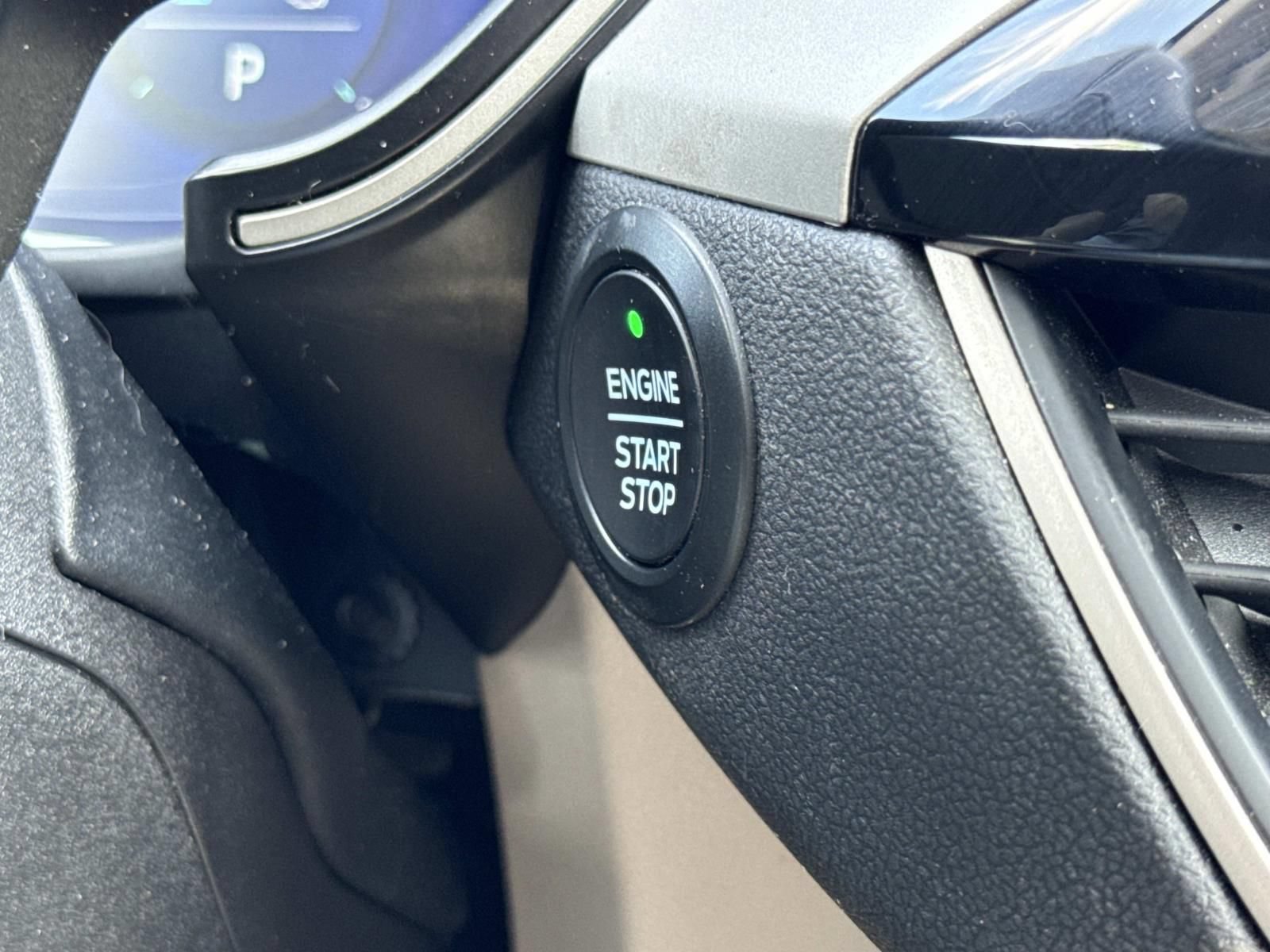 Used 2020 Ford Escape SE Sport AWD/4WD image 20