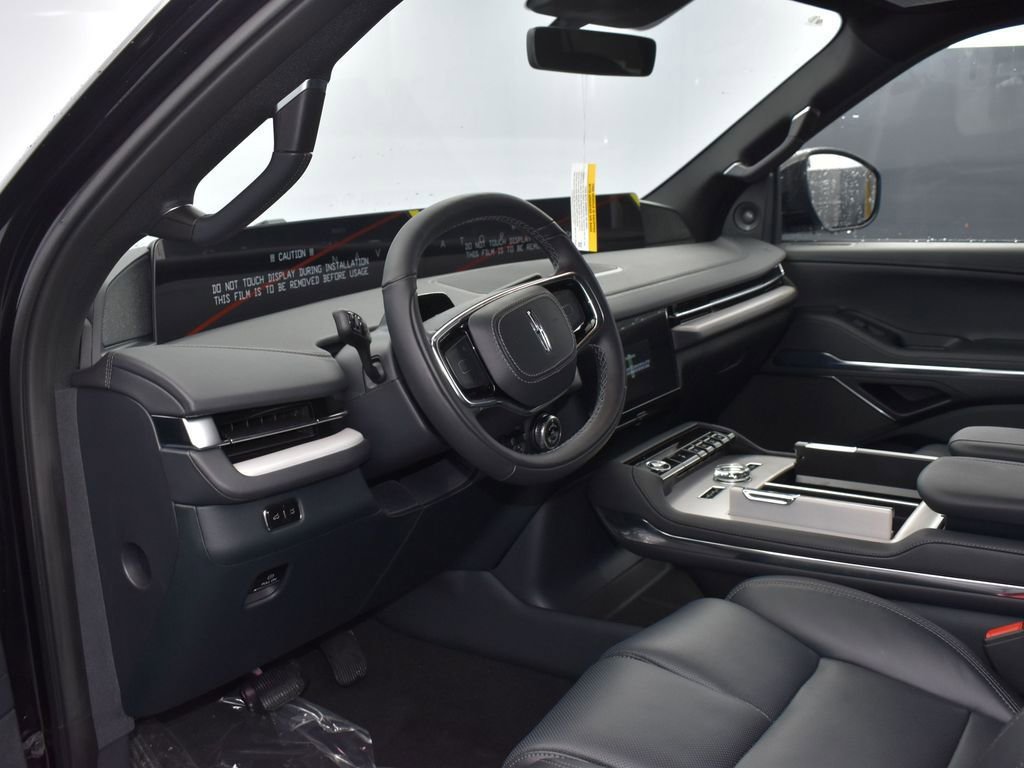 New 2026 Lincoln Navigator Reserve w/ Jet Appearance Package AWD/4WD image 8