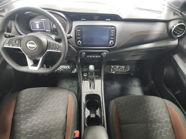Used 2024 Nissan Kicks SR FWD image 2