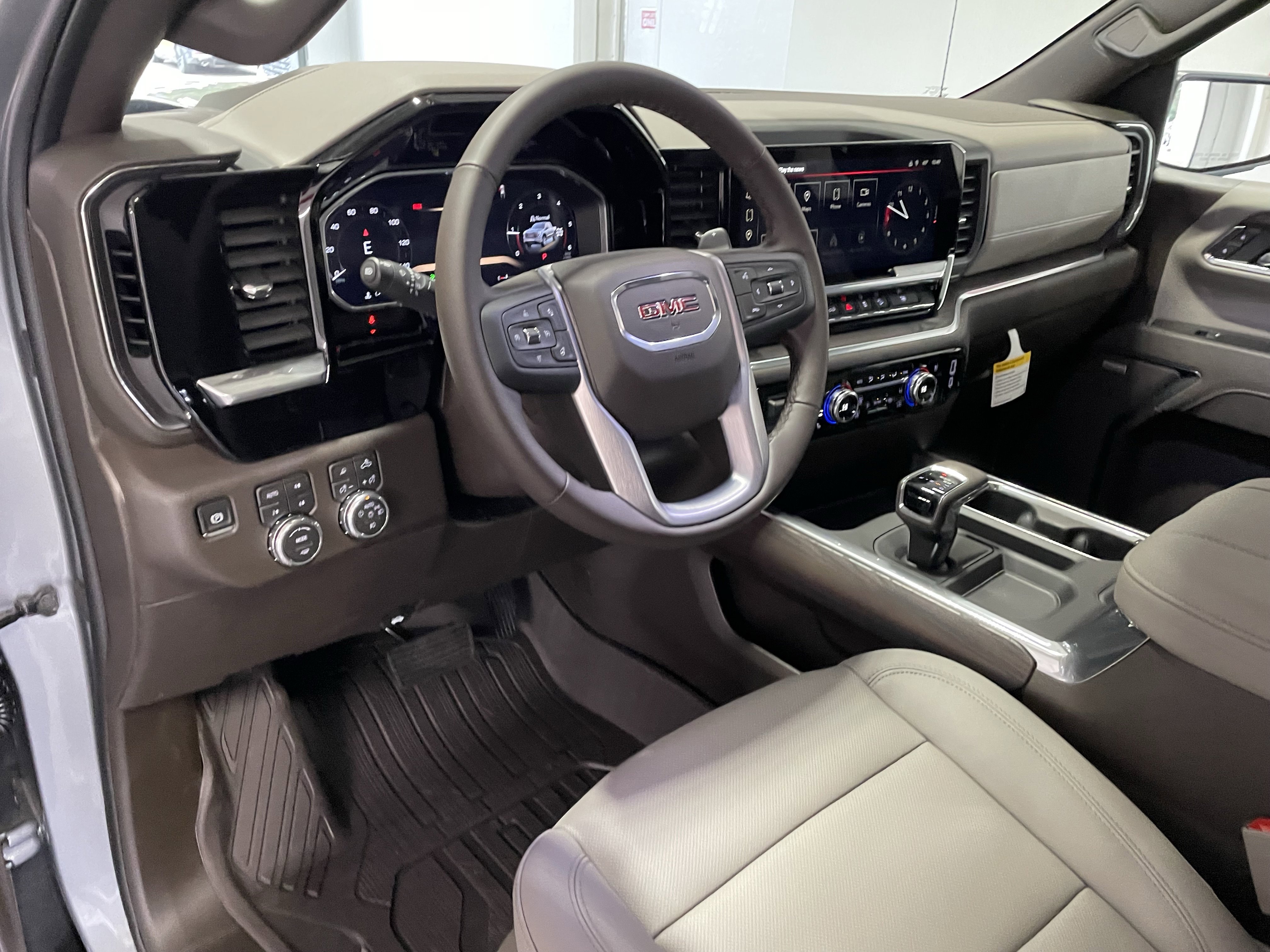 New 2026 GMC Sierra 1500 SLT w/ SLT Premium Plus Package image 14