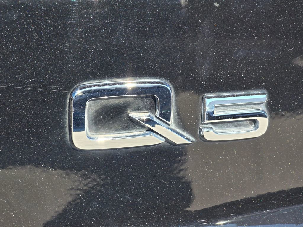 Used 2021 Audi Q5 e Premium w/ Convenience Package image 14