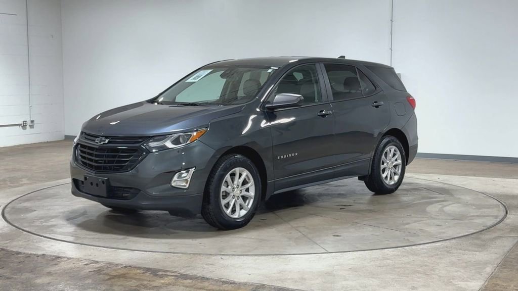 Used 2020 Chevrolet Equinox LS w/ LS Convenience Package AWD/4WD image 4