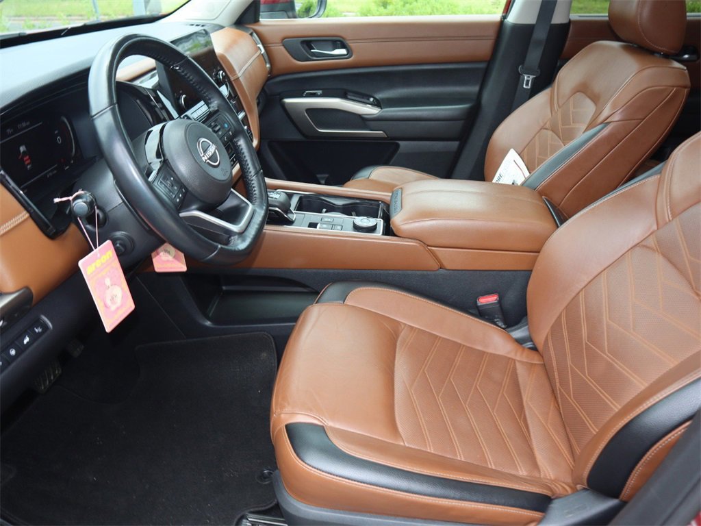 Certified 2022 Nissan Pathfinder Platinum w/ Cargo Package image 12