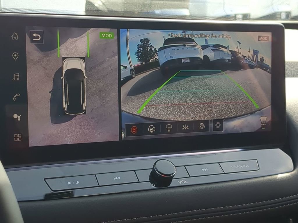 Used 2026 Nissan Rogue Platinum w/ Tech Package image 21