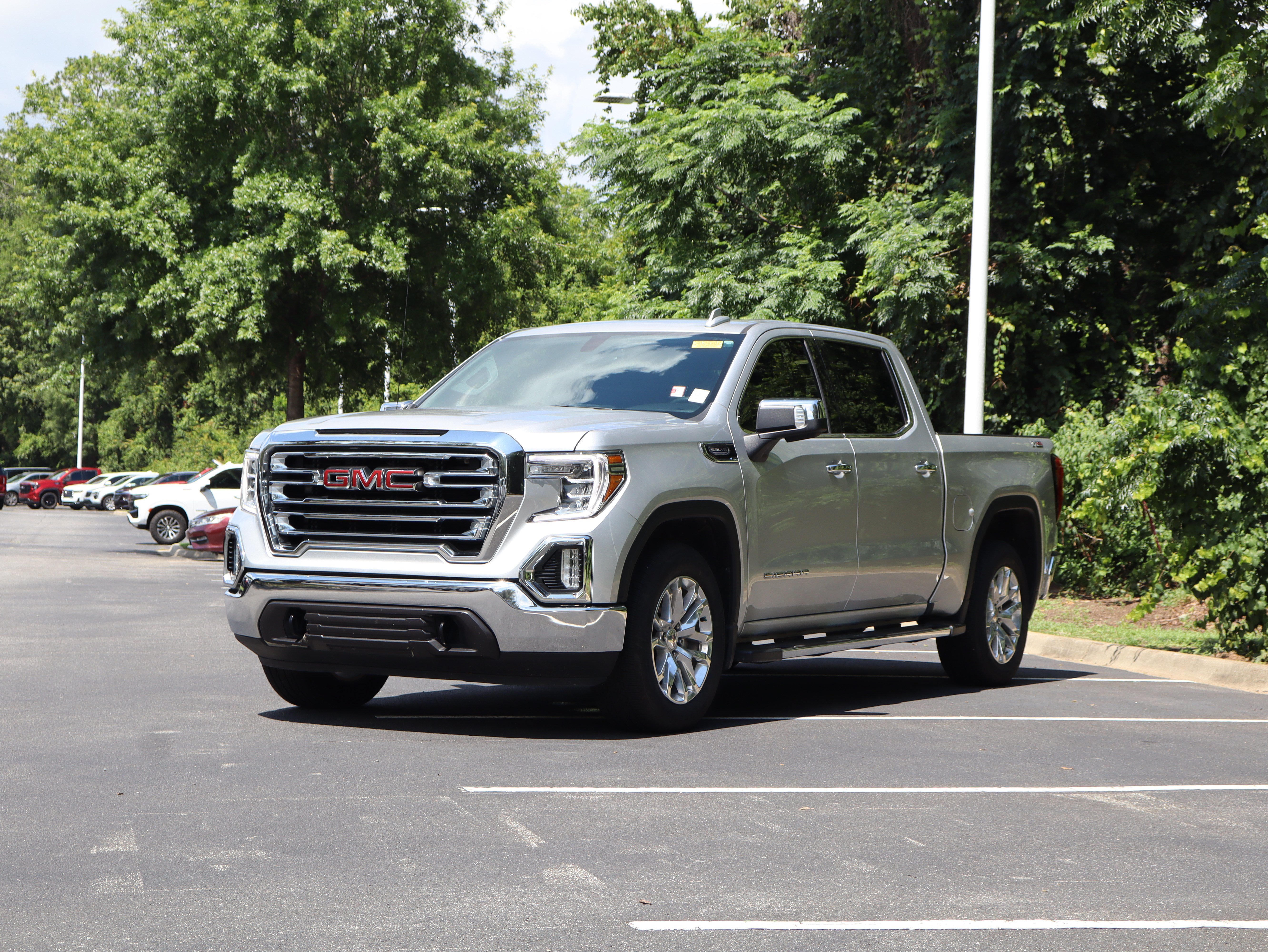 Used 2021 GMC Sierra 1500 SLT w/ SLT Premium Package AWD/4WD image 43