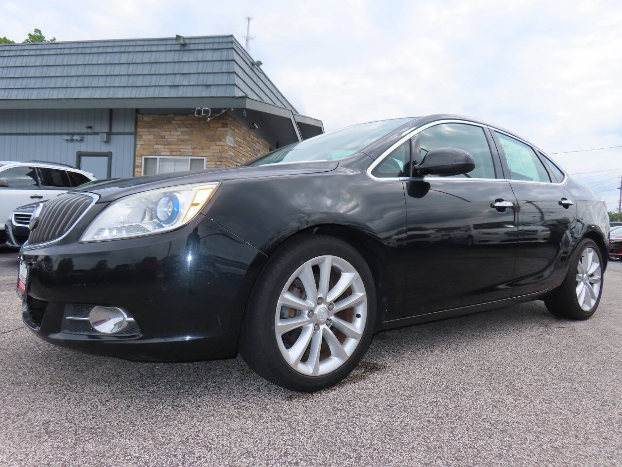 Used 2013 Buick Verano FWD image 4