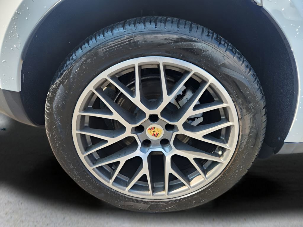 Used 2017 Porsche Macan S image 13