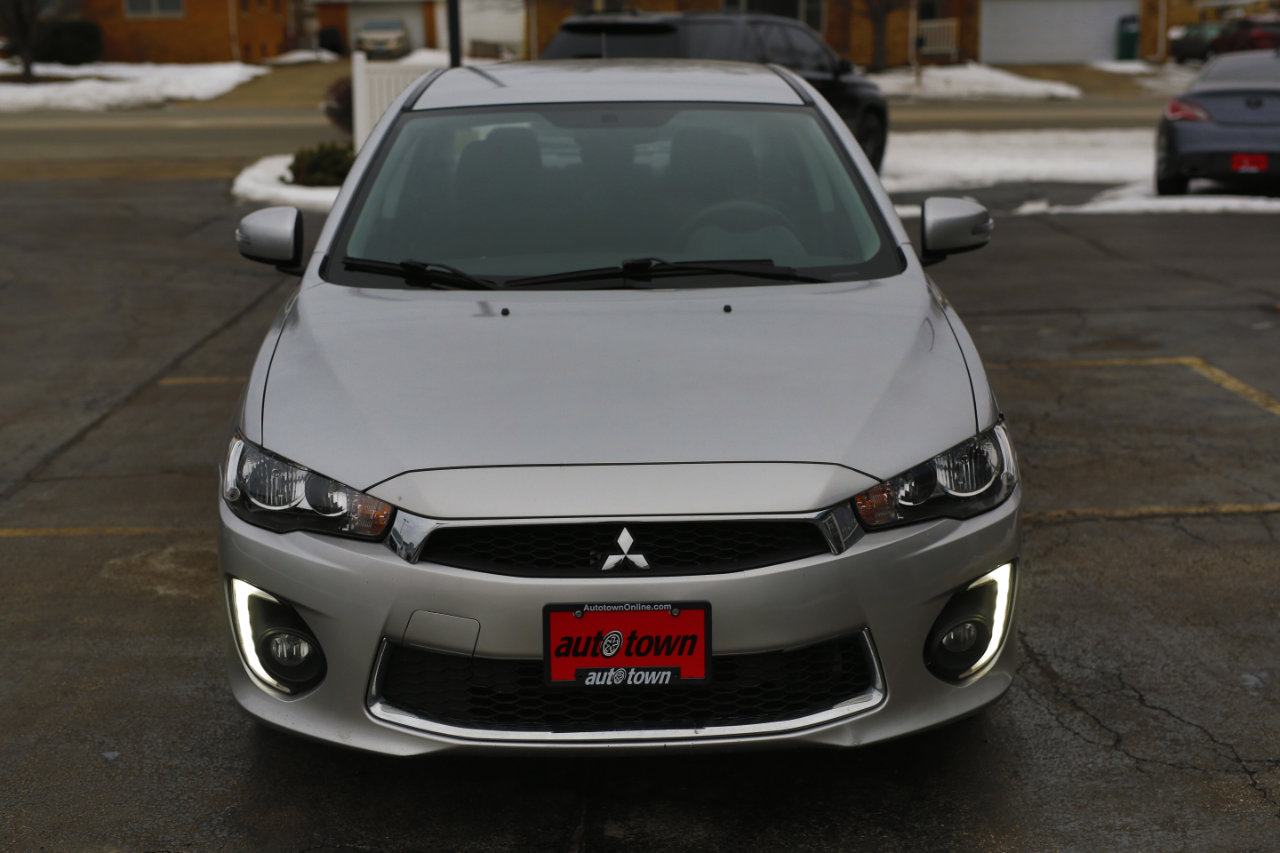 Used 2017 Mitsubishi Lancer ES image 2